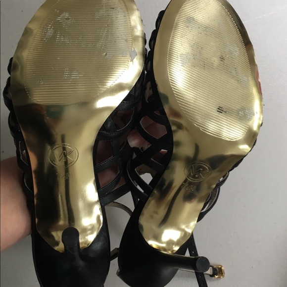 👠 Michael Kors Size 7 1/2 Leather Black Shoes - Picture 7 of 9